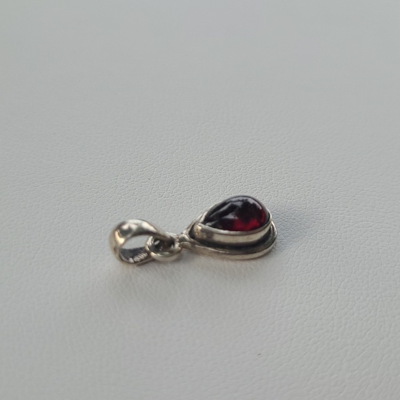 Silver Red Garnet Color Pendant Dainty - Picture 5 of 10